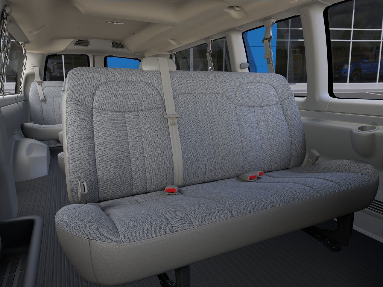 2025 Chevrolet Express Passenger 3500 1LS