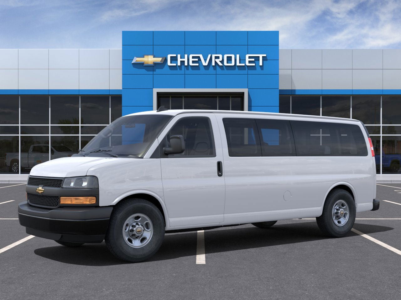2025 Chevrolet Express Passenger 3500 1LS