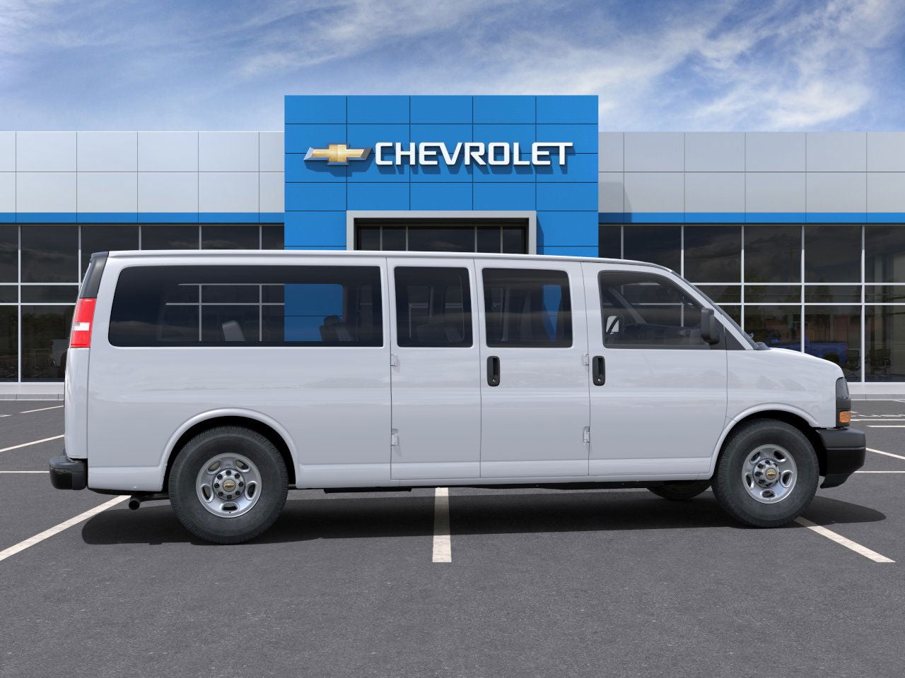 2025 Chevrolet Express Passenger 3500 1LS